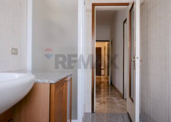 Bagno - Trilocale VIA PASUBIO
 
39, Cesano Boscone - foto 16