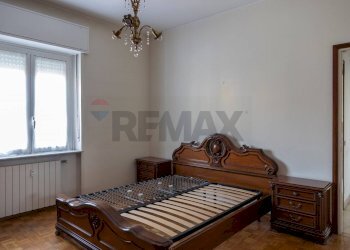 Camera / camera da letto - Trilocale VIA PASUBIO
 
39, Cesano Boscone - foto 18