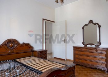 Camera / camera da letto - Trilocale VIA PASUBIO
 
39, Cesano Boscone - foto 19