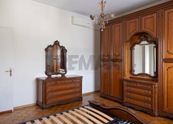 Camera / camera da letto - Trilocale VIA PASUBIO
 
39, Cesano Boscone - foto 20