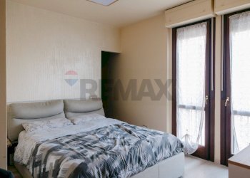 Camera / camera da letto - Two-room apartment VIA VENEZIA
 
15, Usmate Velate - photo 10