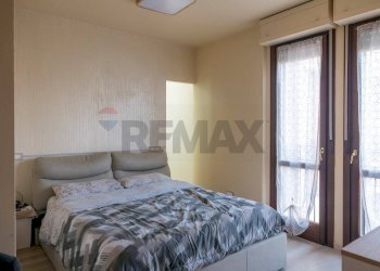 Camera / camera da letto - Two-room apartment VIA VENEZIA
 
15, Usmate Velate - photo 14