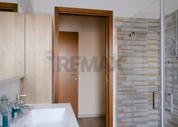 Bagno - Two-room apartment VIA VENEZIA
 
15, Usmate Velate - photo 21
