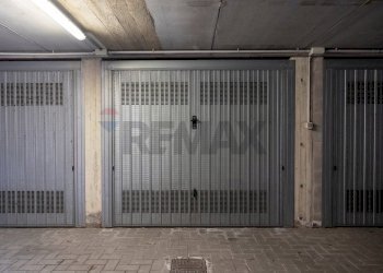 Parcheggio - Two-room apartment VIA VENEZIA
 
15, Usmate Velate - photo 34