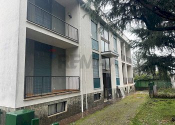 Edificio all\'aperto - Independent house VIA CAVOUR
 
13, Concorezzo - photo 1