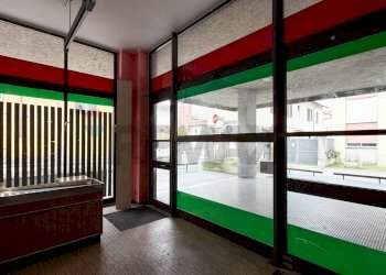 Ricezione / Lobby - Negozio Via Madonna
 
2, Lonate Pozzolo - foto 5