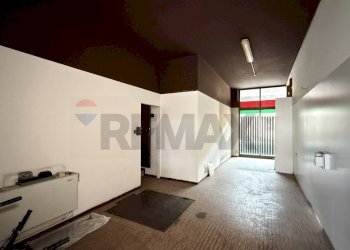 Hall / corridoio - Negozio Via Madonna
 
2, Lonate Pozzolo - foto 12