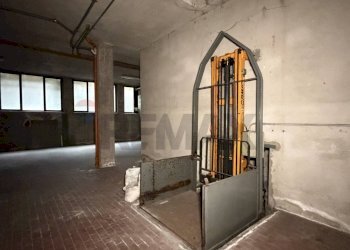 Stanza vuota - Negozio Via Madonna
 
2, Lonate Pozzolo - foto 17