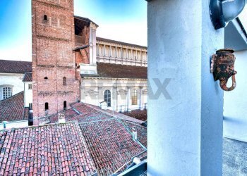 Edificio all\'aperto - Attico Via Fratelli Rosselli
 
14, Novara - foto 7