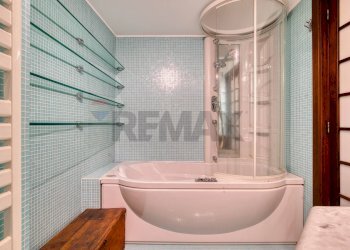 Bagno - Attico Via Fratelli Rosselli
 
14, Novara - foto 45