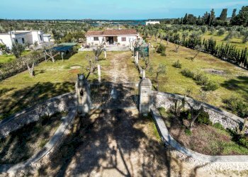 Edificio all\'aperto - Villa Otranto - foto 24