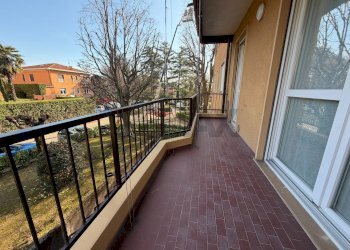 Balcone - Trilocale via Fratelli de Grandi
 
10, Varese - foto 11