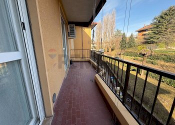 Balcone - Trilocale via Fratelli de Grandi
 
10, Varese - foto 12