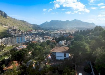 Vista delle montagne - Villa Via Piero della Francesca
 
97, Palermo - foto 75