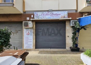 Saracinesca elettrica - Commercial Premises Via Umberto Giordano
 
134, Palermo - photo 5