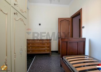 Camera / camera da letto - Appartamento Via Molassana
 
38A, Genova - foto 13