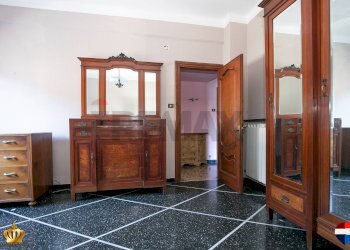 Camera / camera da letto - Appartamento Via Molassana
 
38A, Genova - foto 19