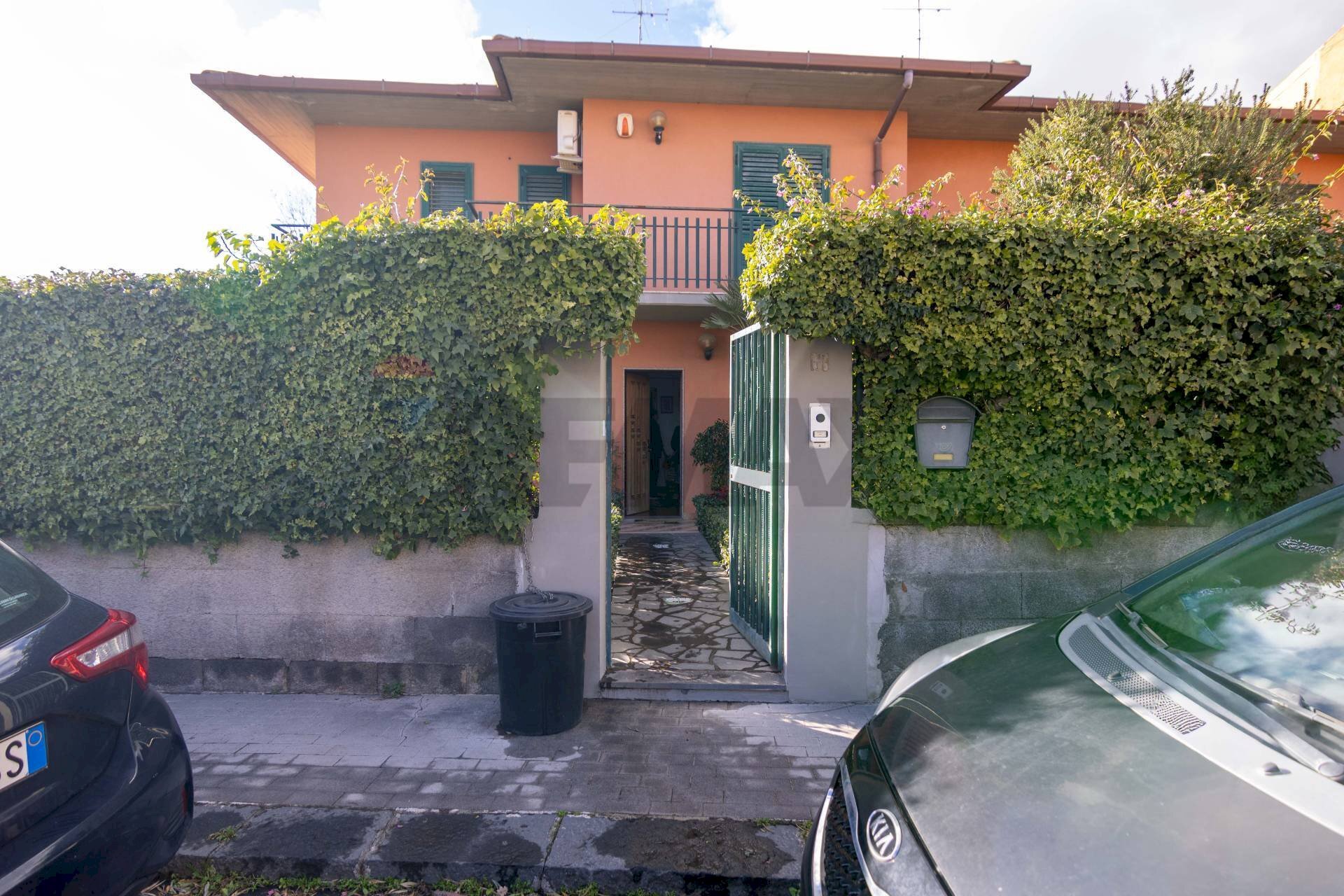Casa all\'aperto - Villa a Schiera Via Santa Caterina
 
68, San Pietro Clarenza - foto 1