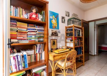 Sala da pranzo - Villa a Schiera Via Santa Caterina
 
68, San Pietro Clarenza - foto 22