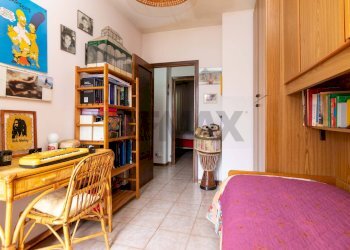 Sala da pranzo - Villa a Schiera Via Santa Caterina
 
68, San Pietro Clarenza - foto 14