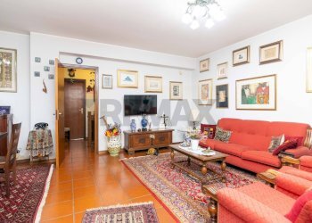 Soggiorno - Villa a Schiera Via Santa Caterina
 
68, San Pietro Clarenza - foto 32