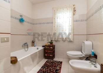 Bagno - Villa a Schiera Via Santa Caterina
 
68, San Pietro Clarenza - foto 37