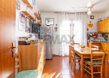 Cucina - Villa a Schiera Via Santa Caterina
 
68, San Pietro Clarenza - foto 40