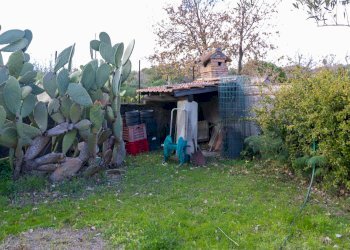 Giardino - Villa a Schiera Via Santa Caterina
 
68, San Pietro Clarenza - foto 61