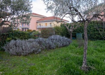 Giardino - Villa a Schiera Via Santa Caterina
 
68, San Pietro Clarenza - foto 66