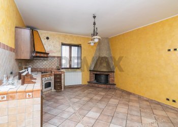 Cucina - Casa indipendente Via Vittorio Emanuele III
 
105, Acireale - foto 11