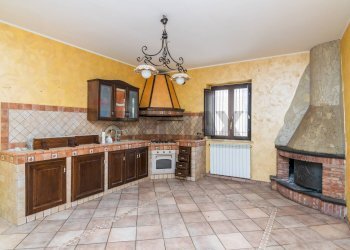 Cucina - Casa indipendente Via Vittorio Emanuele III
 
105, Acireale - foto 12