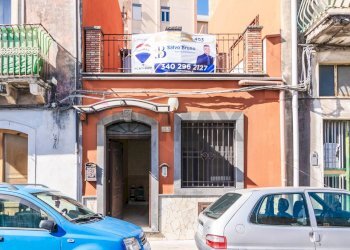 Edificio all\'aperto - Casa indipendente Via Vittorio Emanuele III
 
105, Acireale - foto 20