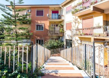 Edificio all\'aperto - Appartamento Via IV Novembre
 
9, Sant'Agata Li Battiati - foto 3