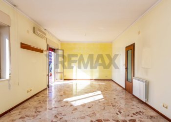 Stanza vuota - Appartamento Via IV Novembre
 
9, Sant'Agata Li Battiati - foto 10