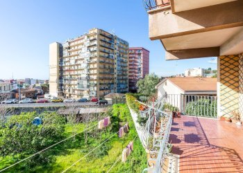 Edificio all\'aperto - Appartamento Via IV Novembre
 
9, Sant'Agata Li Battiati - foto 14