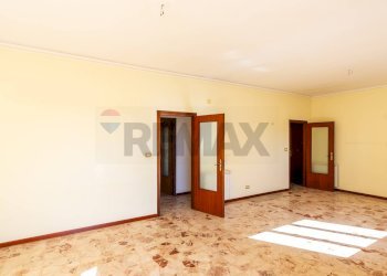 Stanza vuota - Appartamento Via IV Novembre
 
9, Sant'Agata Li Battiati - foto 39