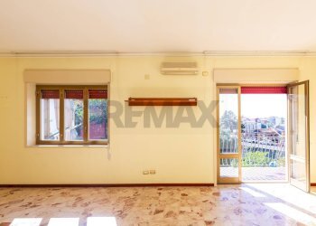 Stanza vuota - Appartamento Via IV Novembre
 
9, Sant'Agata Li Battiati - foto 40