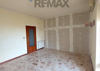 Stanza vuota - Apartment Via IV Novembre
 
9, Sant'Agata Li Battiati - photo 13