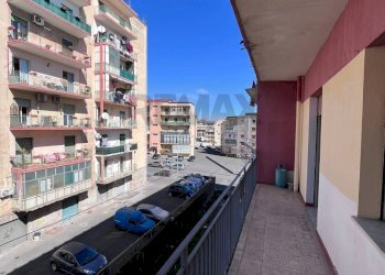 Balcone - Appartamento Villaggio Sant'Agata Zona B
 
47, Catania - foto 21