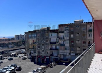 Balcone - Appartamento Villaggio Sant'Agata Zona B
 
47, Catania - foto 22