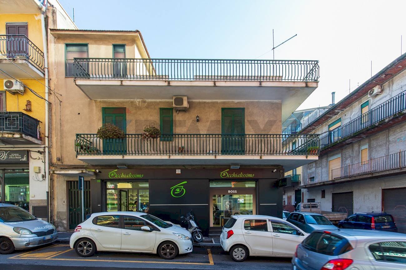 Edificio all\'aperto - Casa indipendente Via Nikolaj Lenin
 
112, Misterbianco - foto 1