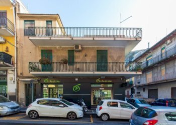 Edificio all\'aperto - Casa indipendente Via Nikolaj Lenin
 
112, Misterbianco - foto 1