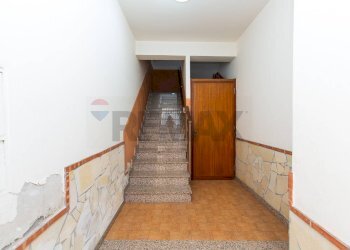 Scale - Casa indipendente Via Nikolaj Lenin
 
112, Misterbianco - foto 4