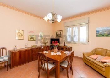 Sala da pranzo - Casa indipendente Via Nikolaj Lenin
 
112, Misterbianco - foto 19