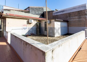 Terrazza - Casa indipendente Via Nikolaj Lenin
 
112, Misterbianco - foto 33