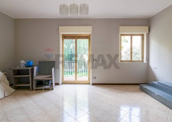 Stanza vuota - Quadrilocale Via Finocchiari
 
178, Aci Catena - foto 1