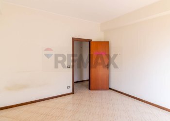 Stanza vuota - Quadrilocale Via Finocchiari
 
178, Aci Catena - foto 9