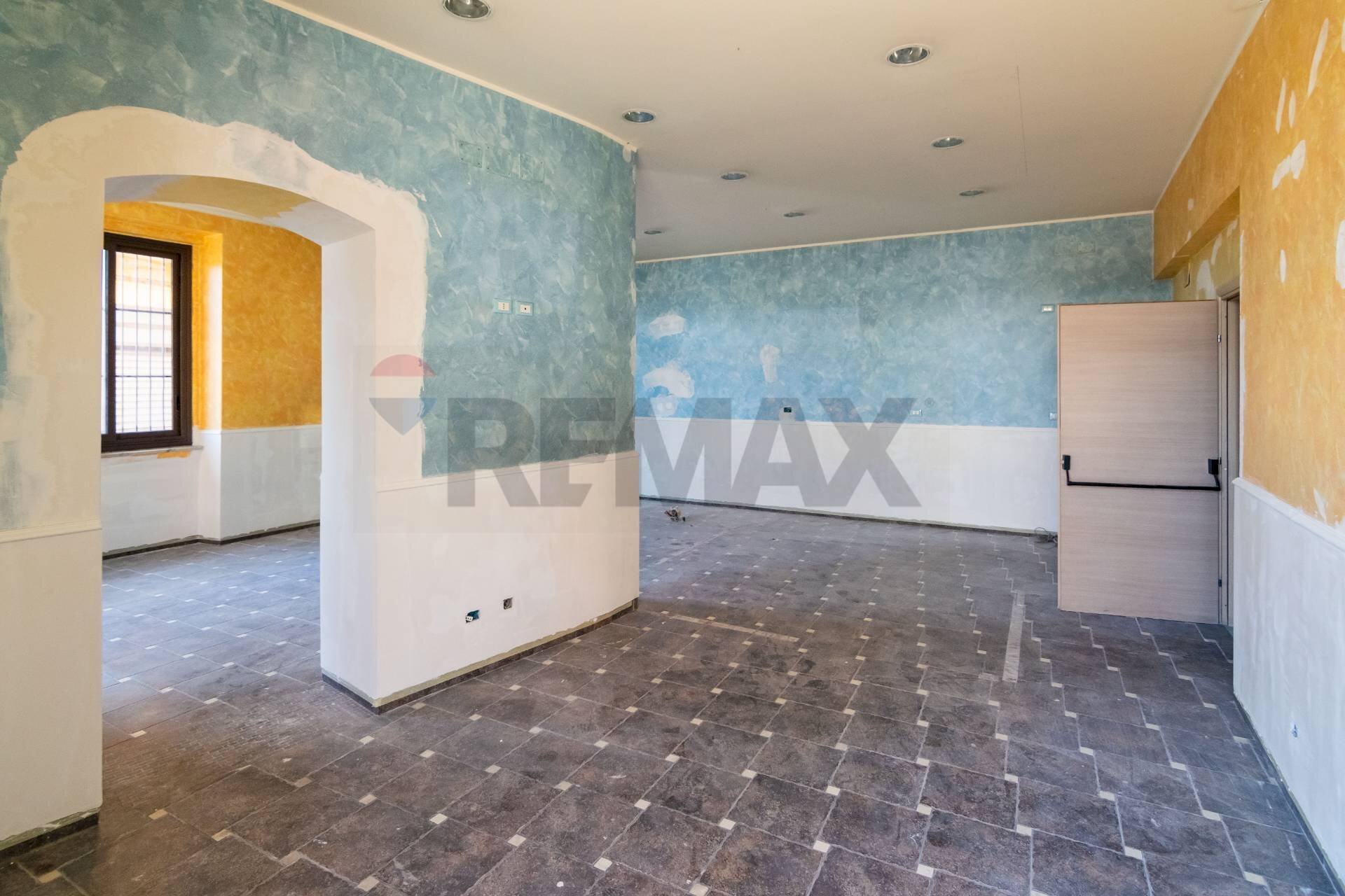 Stanza vuota - Commercial Premises Via Candela
 
36, Aci Catena - photo 1