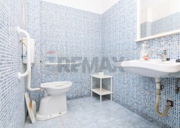 Bagno - Locale Commerciale Via Candela
 
36, Aci Catena - foto 8