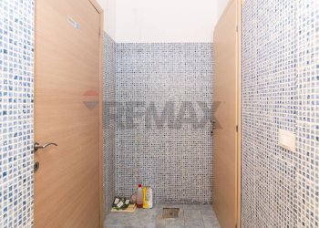 Bagno - Locale Commerciale Via Candela
 
36, Aci Catena - foto 10